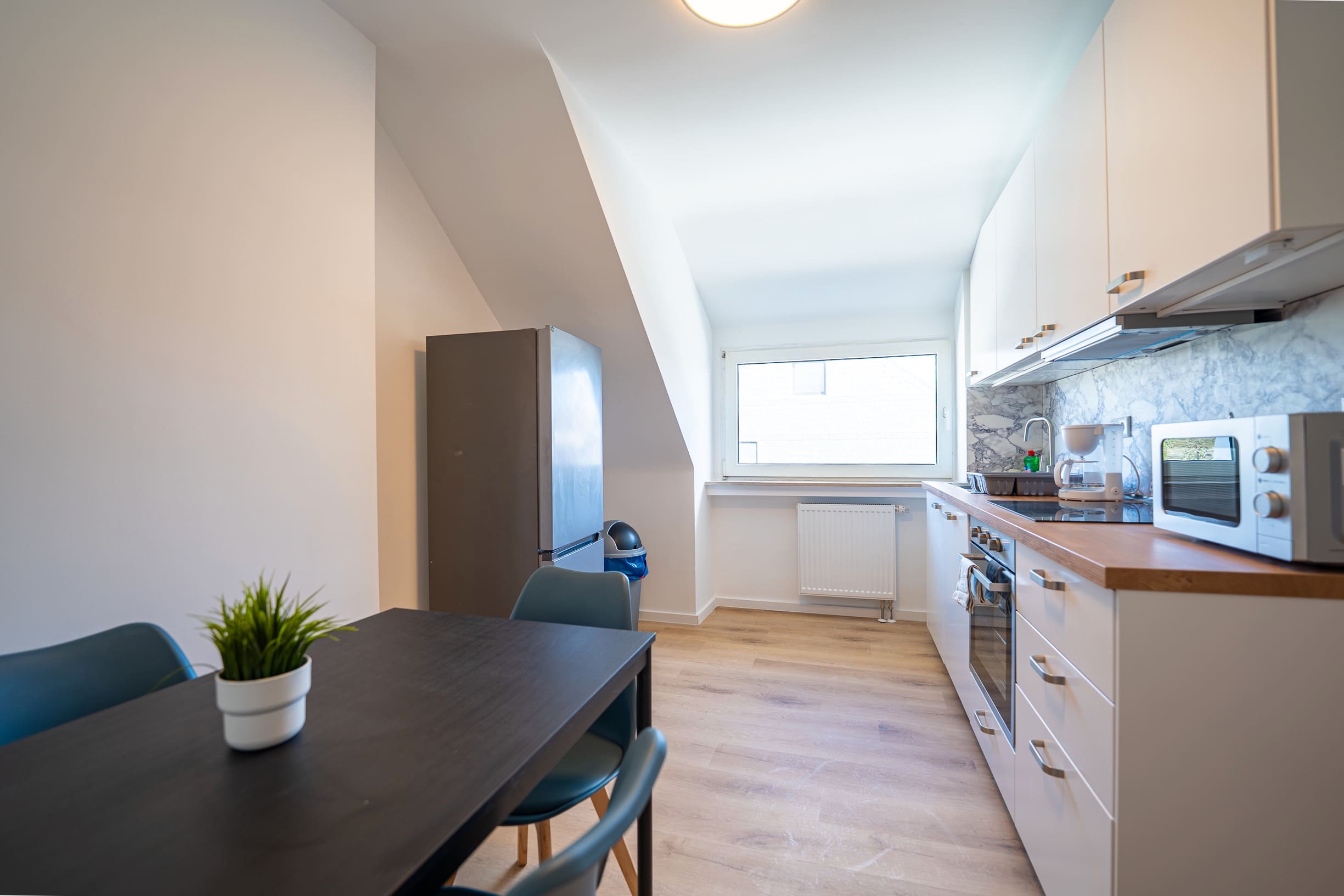 Monteurwohnung: Küche - Monteurwohnung – voll möbliert – für bis zu 5 Personen