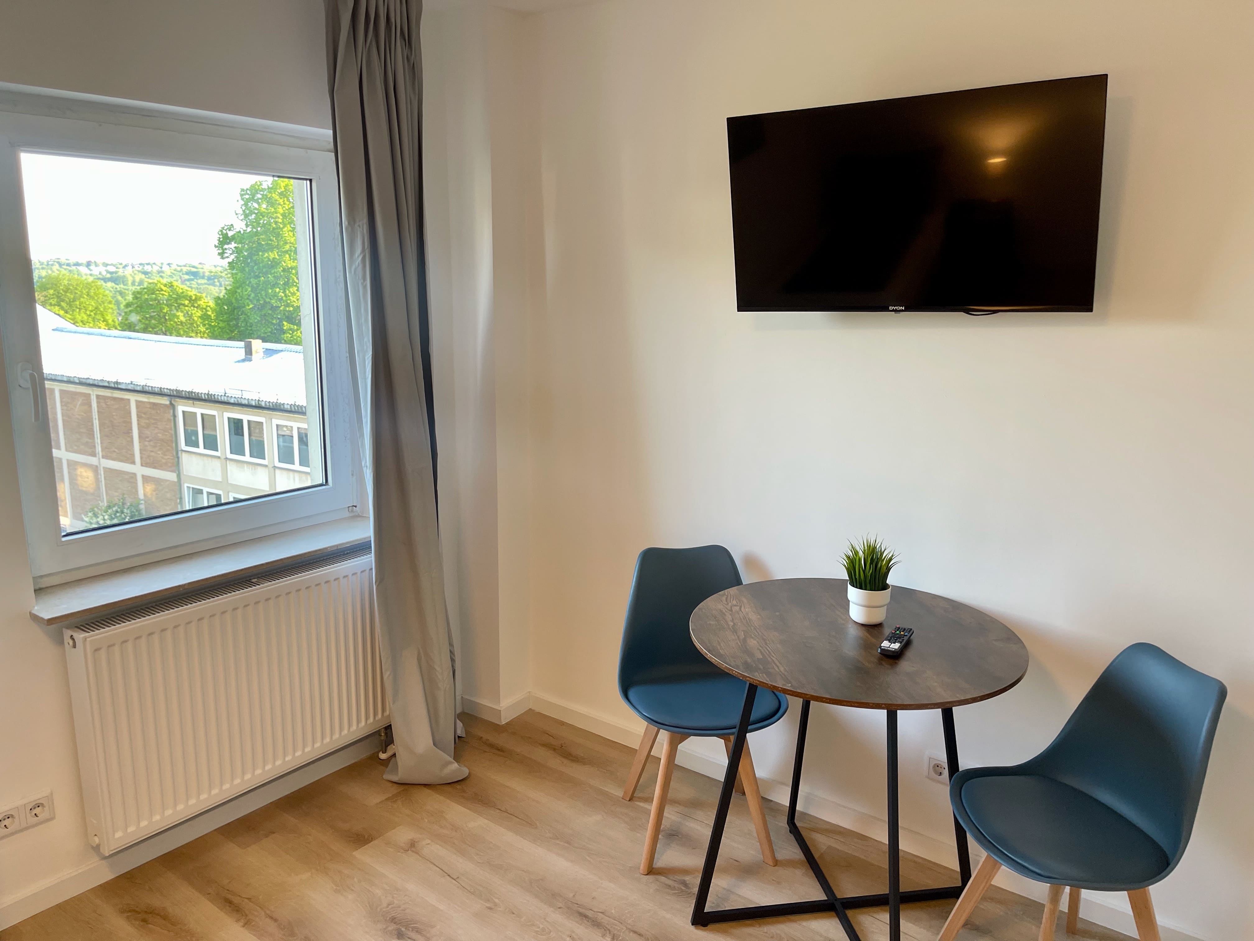 Monteurwohnung - Zimmertyp: Mehrbettzimmer - Solingen - Zimmer 2 - Monteurwohnung – voll möbliert – für bis zu 5 Personen