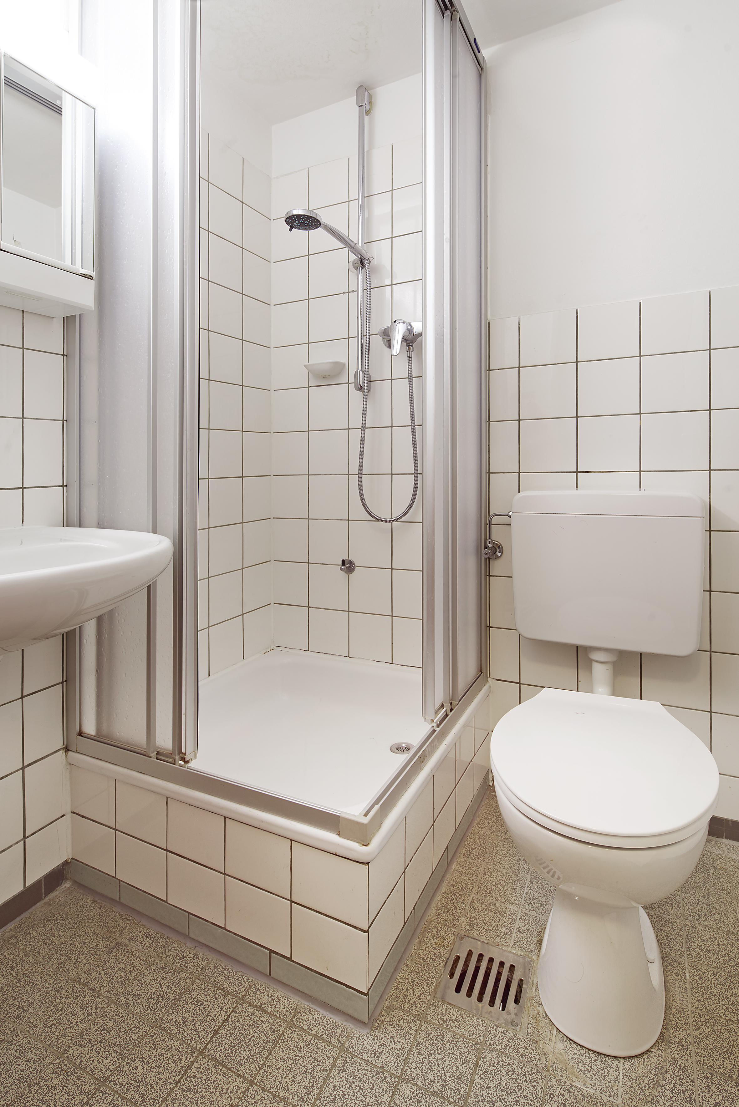 Monteurwohnung - Küche: eigene Küche - Bad Pyrmont - Duschbad mit WC - Bad Pyrmont, Dr.-Harnier-Str. 1, Single Appartement 58