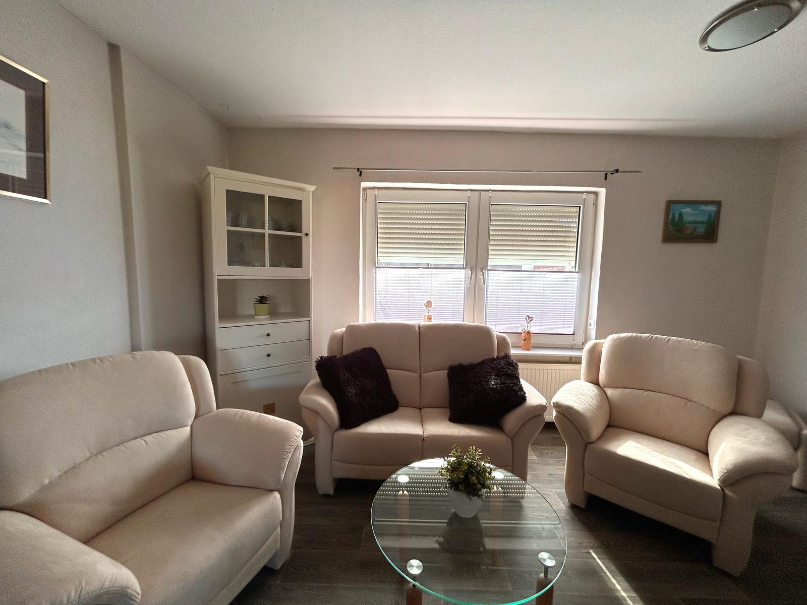 Monteurzimmer: Wohnzimmer - Monteur Residenz Ostfriesland 