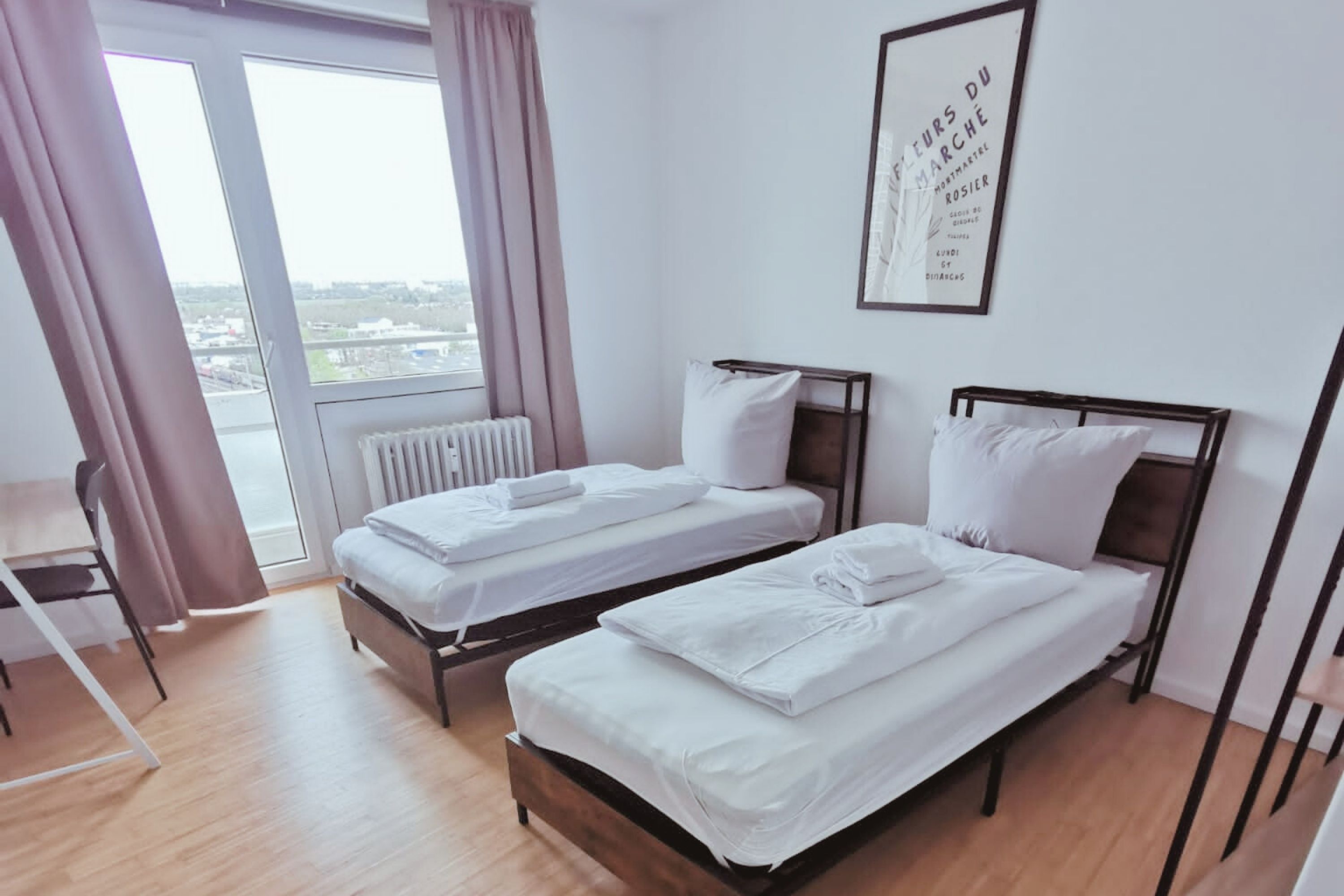 Monteurwohnung - Bettwäsche: Bettwäsche inklusive - Pfalz - Schlafzimmer mit Einzelbetten - flex living -  Monteurwohnungen in Ludwigshafen