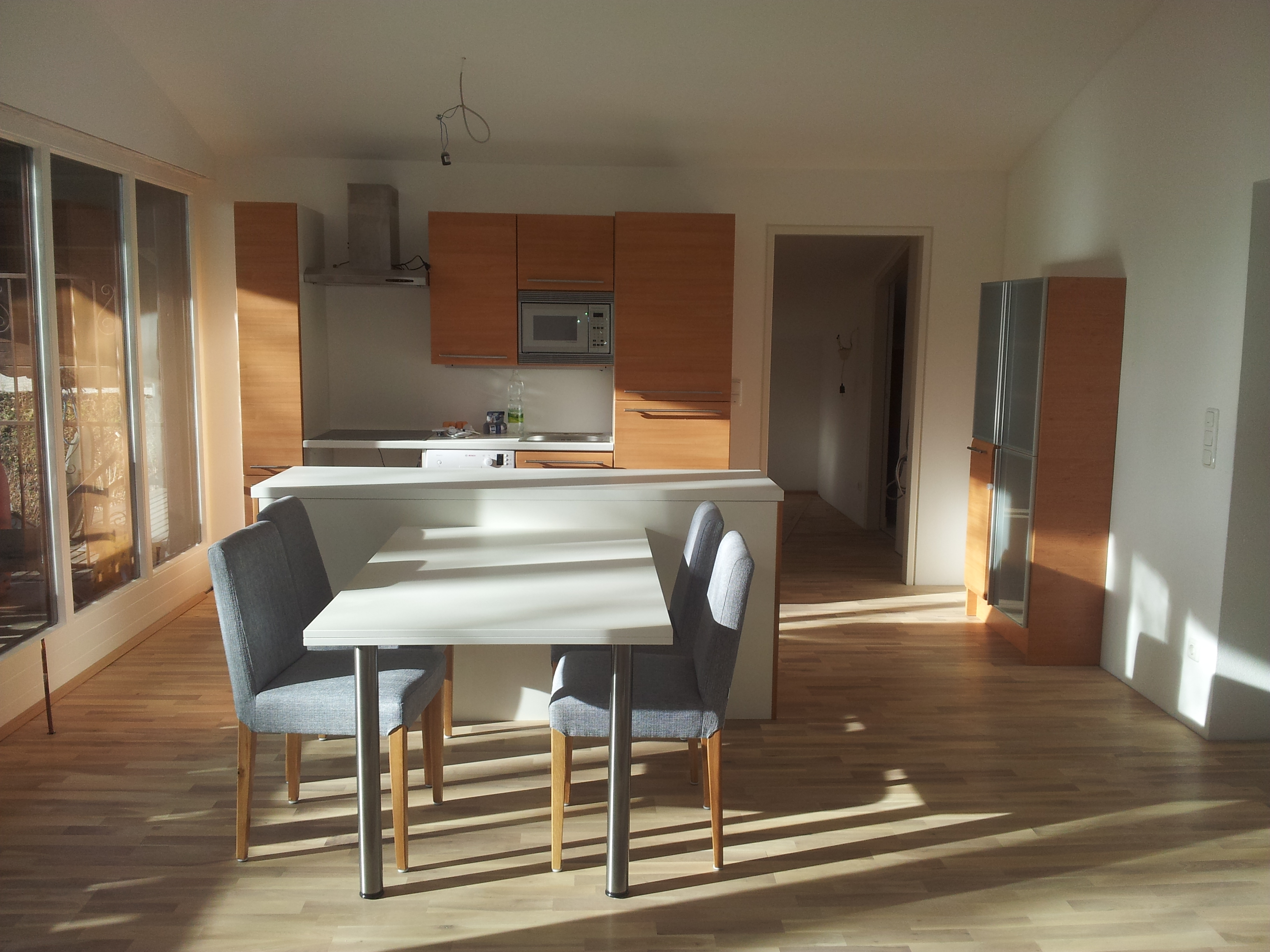 Monteurwohnung - Einzelbetten - Hausruck - Traunapartment-EZ-Parkplatz-24/7-Balkon