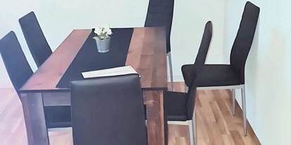 Monteurwohnung - PLZ 04626 (Deutschland) - Ess- und Wohnbereich kombiniert – praktisch und einladend.
 - flex living -  Monteurwohnungen in Gera
