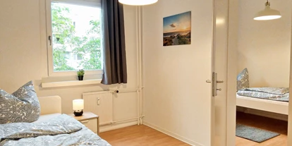 Monteurwohnung - PLZ 06110 (Deutschland) - Ruhiges Zimmer mit Einzelbetten und frischer Bettwäsche.
 - flex living -  Monteurwohnungen in Halle