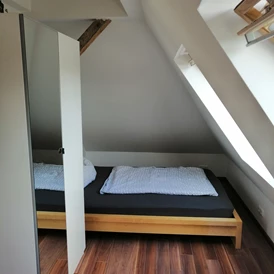 Monteurzimmer: Doppelzimmer 1 mit Blick nach Osten - Apartment und Zimmervermietung Mannheim