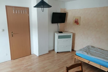 Monteurzimmer: Doppelzimmer Nr 3 - Apartment und Zimmervermietung Mannheim