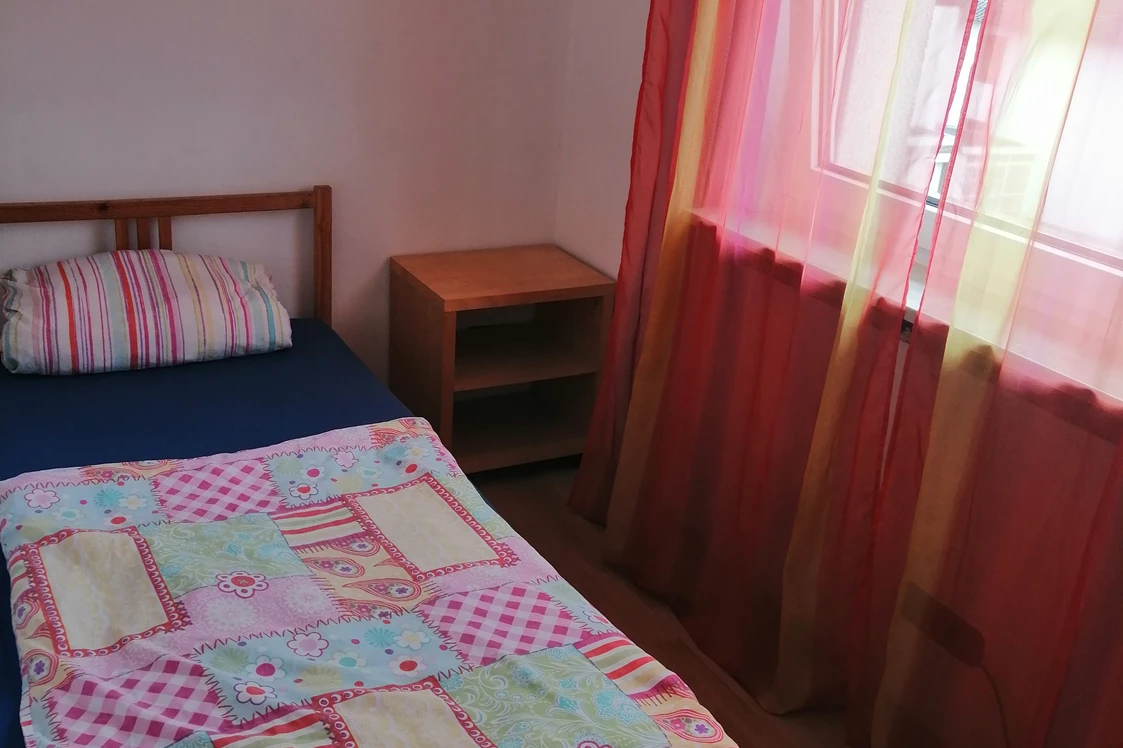 Monteurzimmer: Einzelzimmer in der 4 Zimmerwohnung - Apartment und Zimmervermietung Mannheim