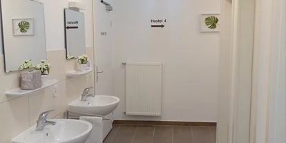 Monteurwohnung - Bettwäsche: Bettwäsche gegen Gebühr - Deutschland - Gemeinschaftsbadezimmer - Hostel am Ostentor