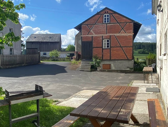 Monteurzimmer: Grillplatz - Zum Schmied Lydia Bauer