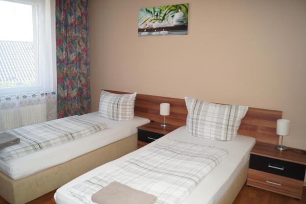 Monteurwohnung - Küche: eigene Küche - Bad Pyrmont - Zweibettzimmer - Yuriy Luchyt