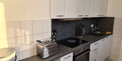 Monteurwohnung - Kaffeemaschine - Schleswig-Holstein - Küchenzeile - Ferienwohnung 2+2 Personen Kiel-Meimersdorf