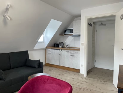 Monteurwohnung - Waschmaschine - Deutschland - Küche-Wohnen - Auszeit Apartment "Paris"