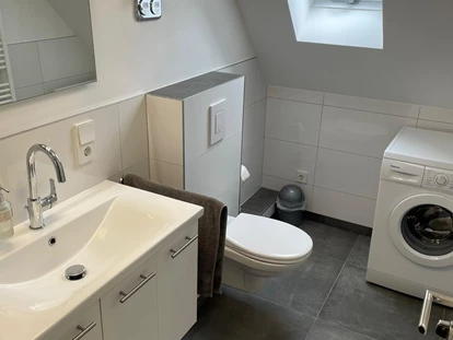 Monteurwohnung - Waschmaschine - Deutschland - Bad - Auszeit Apartment "Paris"