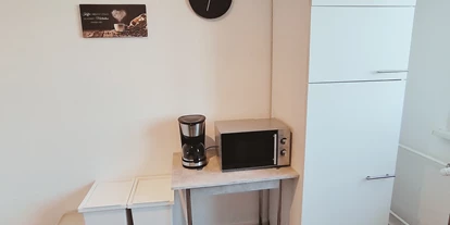 Monteurwohnung - PLZ 04109 (Deutschland) - Herd, Kühlschrank und Kaffeemaschine – sofort einsatzbereit.
 - flex living -  Monteurwohnungen in Leipzig