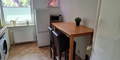 Monteurwohnung - Kaffeemaschine - Schleswig-Holstein - Küche - Ab sofort: 1-Zimmer-Monteurwohnung mit eigener Küche