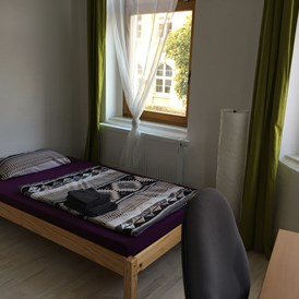 Monteurzimmer: Schlafzimmer 2; Bett 120x200 - Wohnen in der Uni-Silber-und Welterbestadt Freiberg. Whg.3