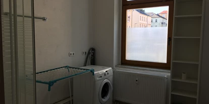 Monteurwohnung - Bettwäsche: Bettwäsche gegen Gebühr - Deutschland - Bad; Duche und Waschmachine - Wohnen in der Uni-Silber-und Welterbestadt Freiberg. Whg.4