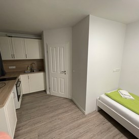 Monteurzimmer: Einzelzimmer mit Küchenzeile - Monteurzimmer in Ostseenähe