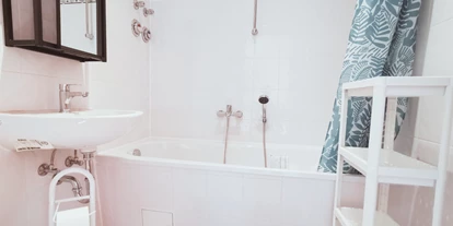 Monteurwohnung - Balkon - Deutschland - Badezimmer - flex living -  Monteurwohnungen in Dessau