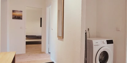 Monteurwohnung - Parkplatz: kostenlose Parkplätze in der Straße - Bremen-Umland - Flur - flex living -  Monteurwohnungen in Delmenhorst