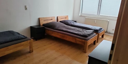 Monteurwohnung - PLZ 31860 (Deutschland) - Schlafzimmer Appartement - Easy Home Wohnen auf Zeit 5 separate Wohneinheiten