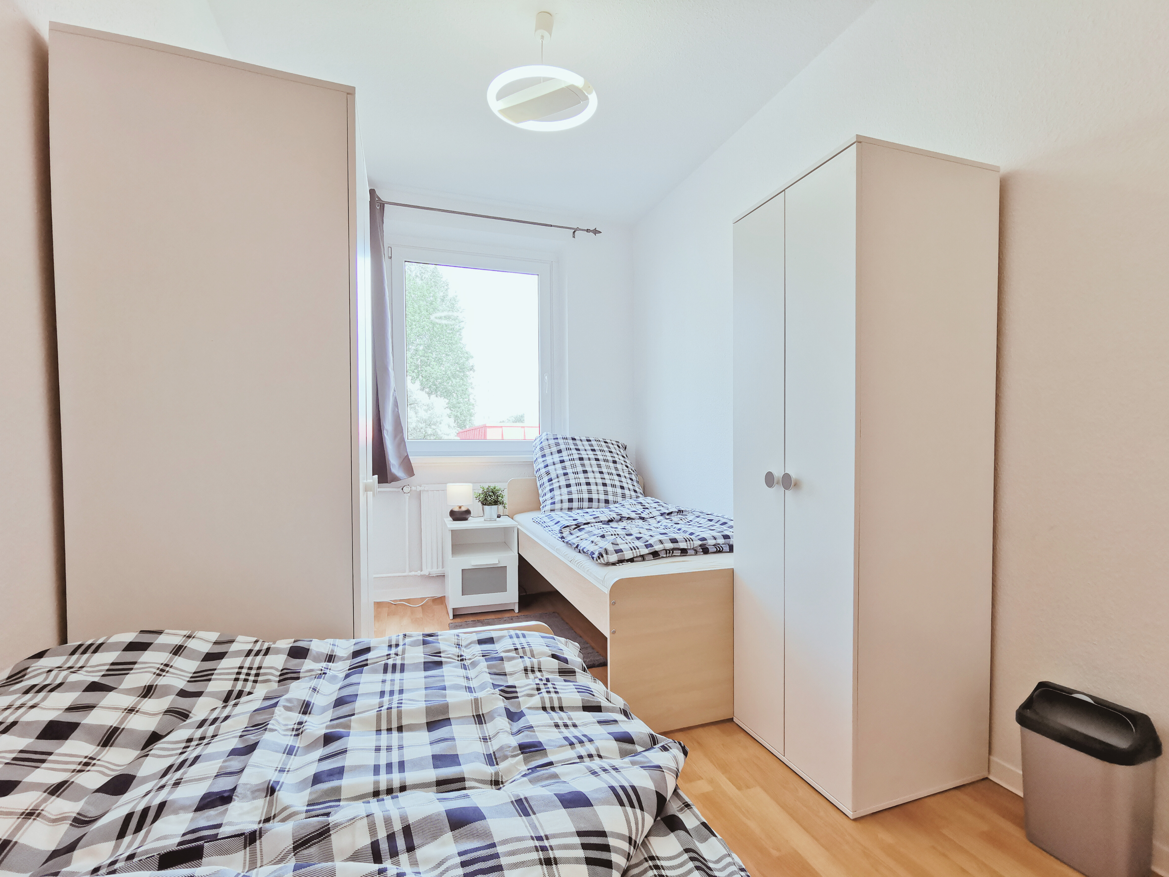 Monteurwohnung - Badezimmer: eigenes Bad - Mecklenburg-Vorpommern - Schlafzimmer - flex living -  Monteurwohnungen in Rostock