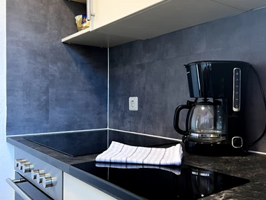 Monteurzimmer: 2-Zimmer-Wohnung mit Balkon – ideal für Monteure & Pendler