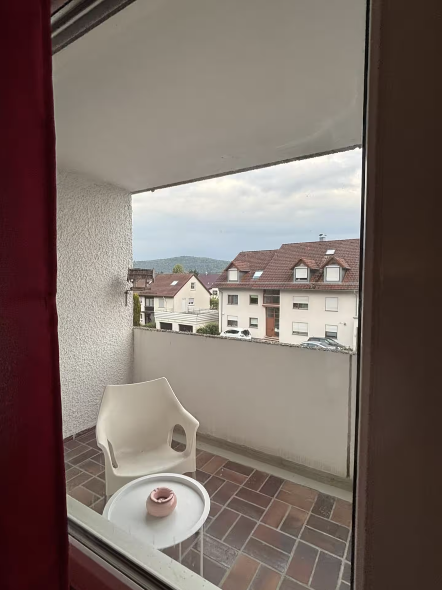 Monteurzimmer: 2-Zimmer-Wohnung mit Balkon – ideal für Monteure & Pendler