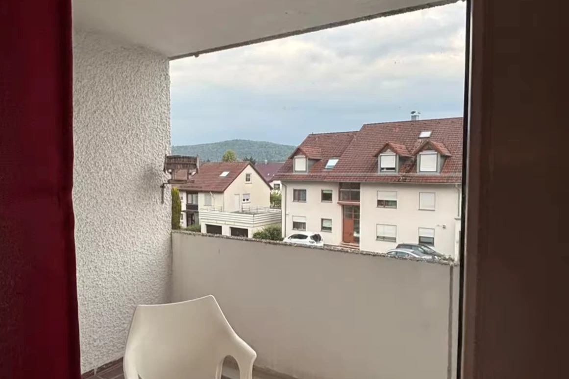 Monteurzimmer: 2-Zimmer-Wohnung mit Balkon – ideal für Monteure & Pendler