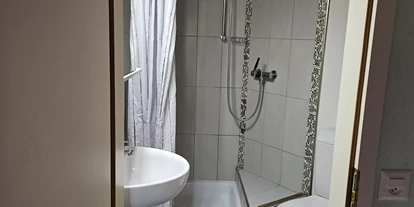 Monteurwohnung - Zimmertyp: Mehrbettzimmer - Schweiz - 3 Möbelierte 1-Zimmer mit Bad und Küchenzeile