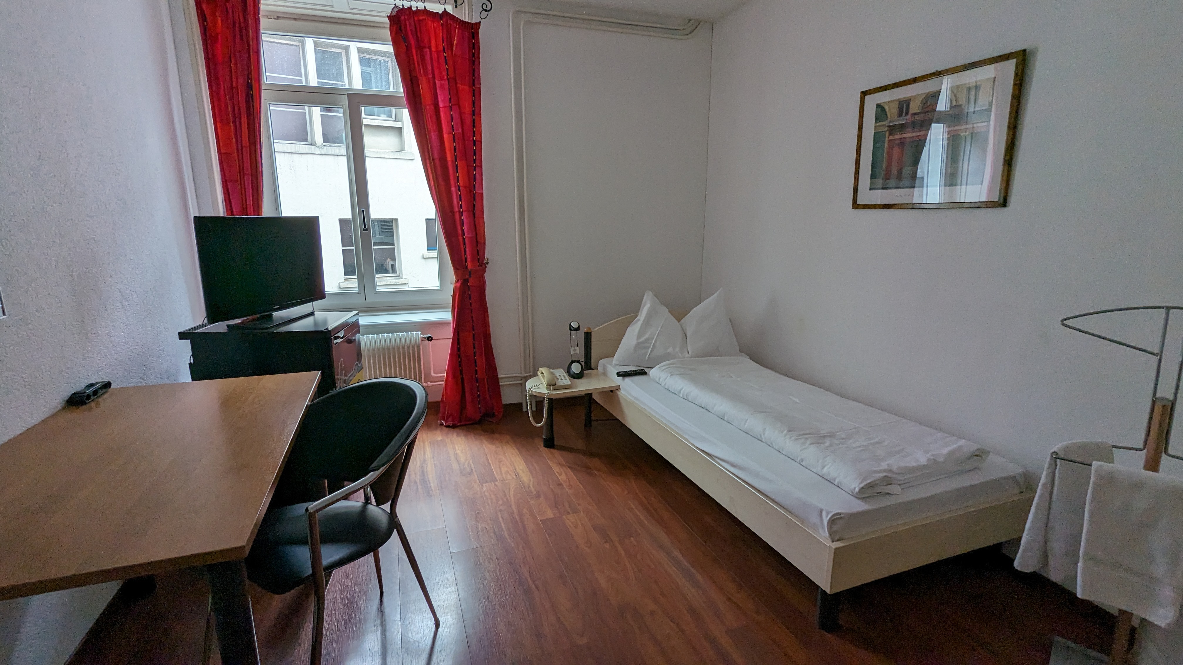 Monteurwohnung - Kühlschrank - Schweiz - Einzelzimmer mit Gemeinschaftsbad - Residenz zur Musegg