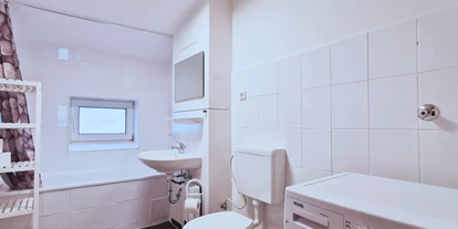 Monteurwohnung - Oberhausen (Oberhausen, Stadt) - Badezimmer - flex living -  Monteurwohnungen in Duisburg