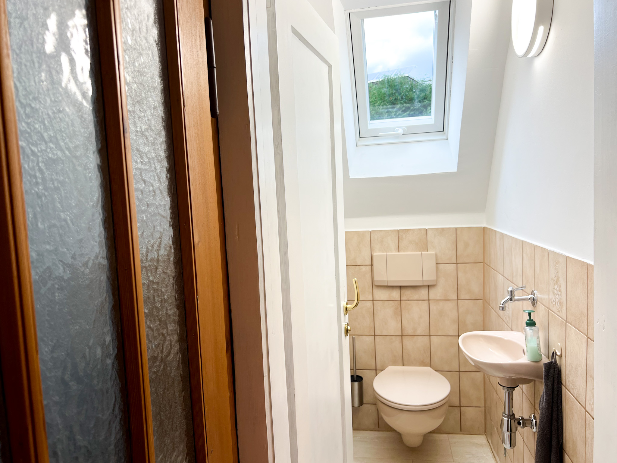 Monteurwohnung: Monteurwohnung 6 Pers/4SZ. Untermünkheim • Küche, WLAN, Parkplatz, Waschmaschine