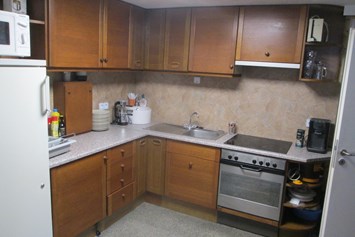 Monteurzimmer: Küche zur Mitbenutzung - Ruhige Zimmer Ferienwohnung für Urlauber oder Monteure in Zentraler Lage Stadtmitte Nördlingen
