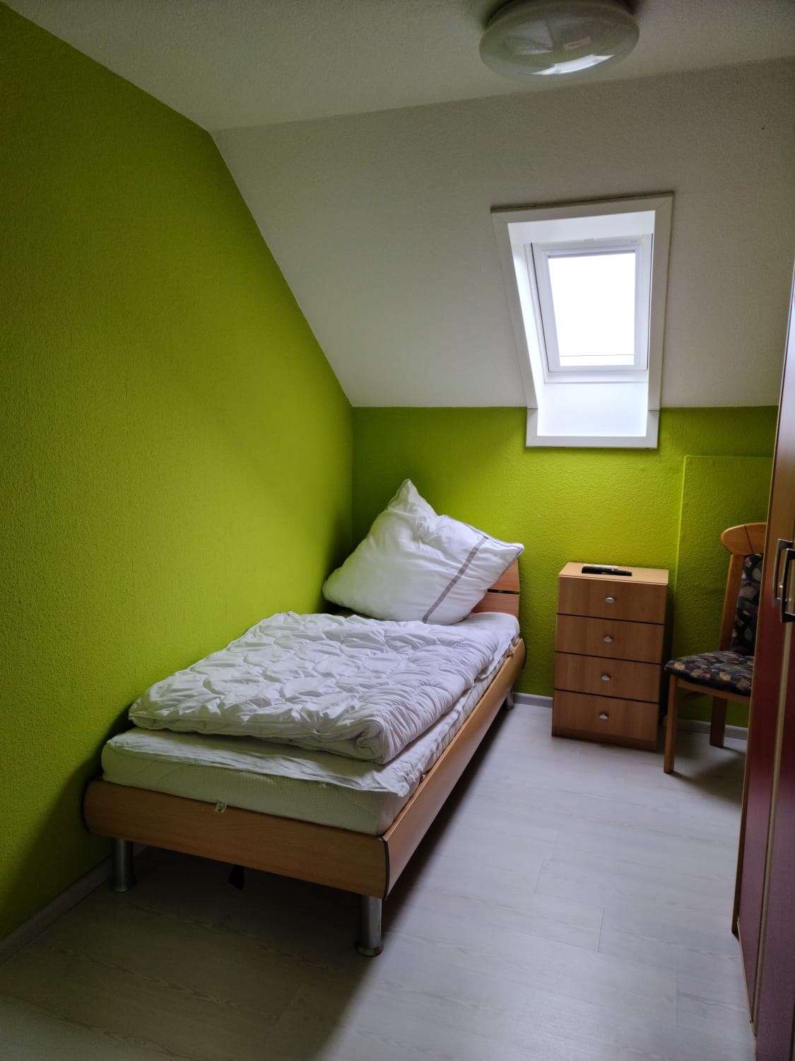 Monteurzimmer: Einzelzimmer - Monteur, Ferienwohnung, Pension, Zimmer,  Gütersloh A2/A33