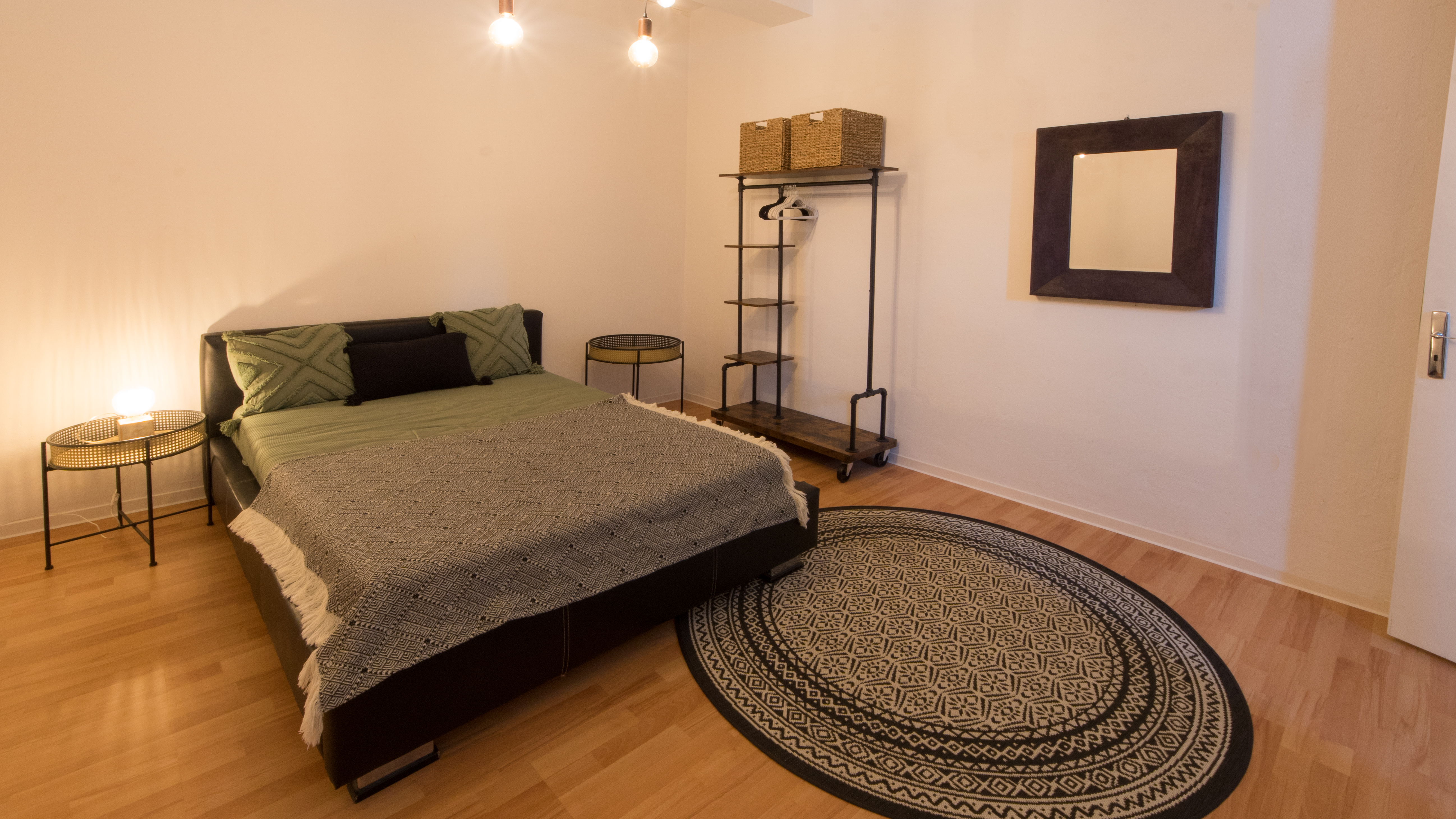 Monteurwohnung - PLZ 76149 (Deutschland) - Tokio-Suite - Großzügige Monteur-Suiten ab sofort verfügbar