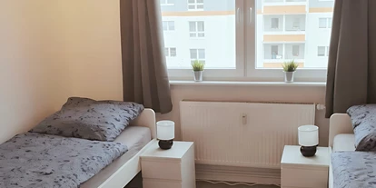 Monteurwohnung - Kaffeemaschine - Schleswig-Holstein - Schlafzimmer - flex living Monteurzimmer Stralsund