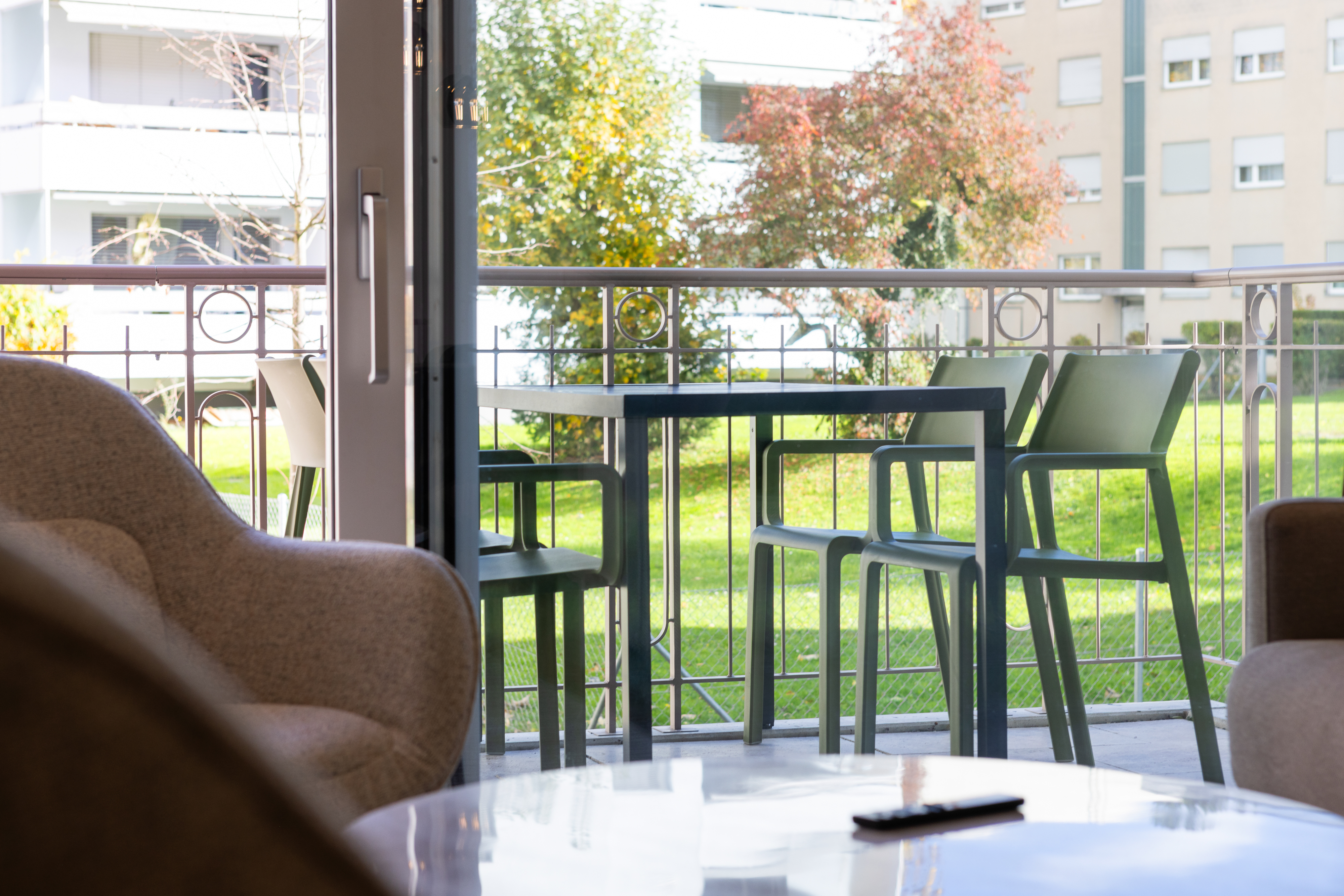 Monteurwohnung - Kühlschrank - Zürich - Balkon - Visionary Hospitality Embrach