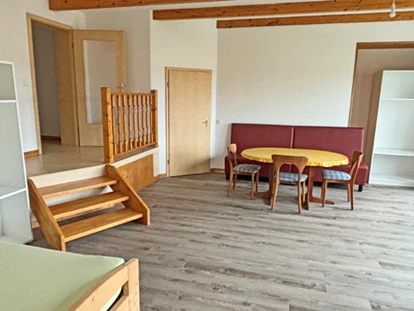 Monteurwohnung - TV - Deutschland - Ferienwohnung 1, Wohnraum mit 2 Betten - Craftman's Home