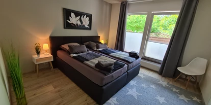 Monteurwohnung - Kaffeemaschine - Schleswig-Holstein - Bett kann auseinandergestellt werden -> 90x200 - Wohnung Am Wallmuseum 1-7 Personen