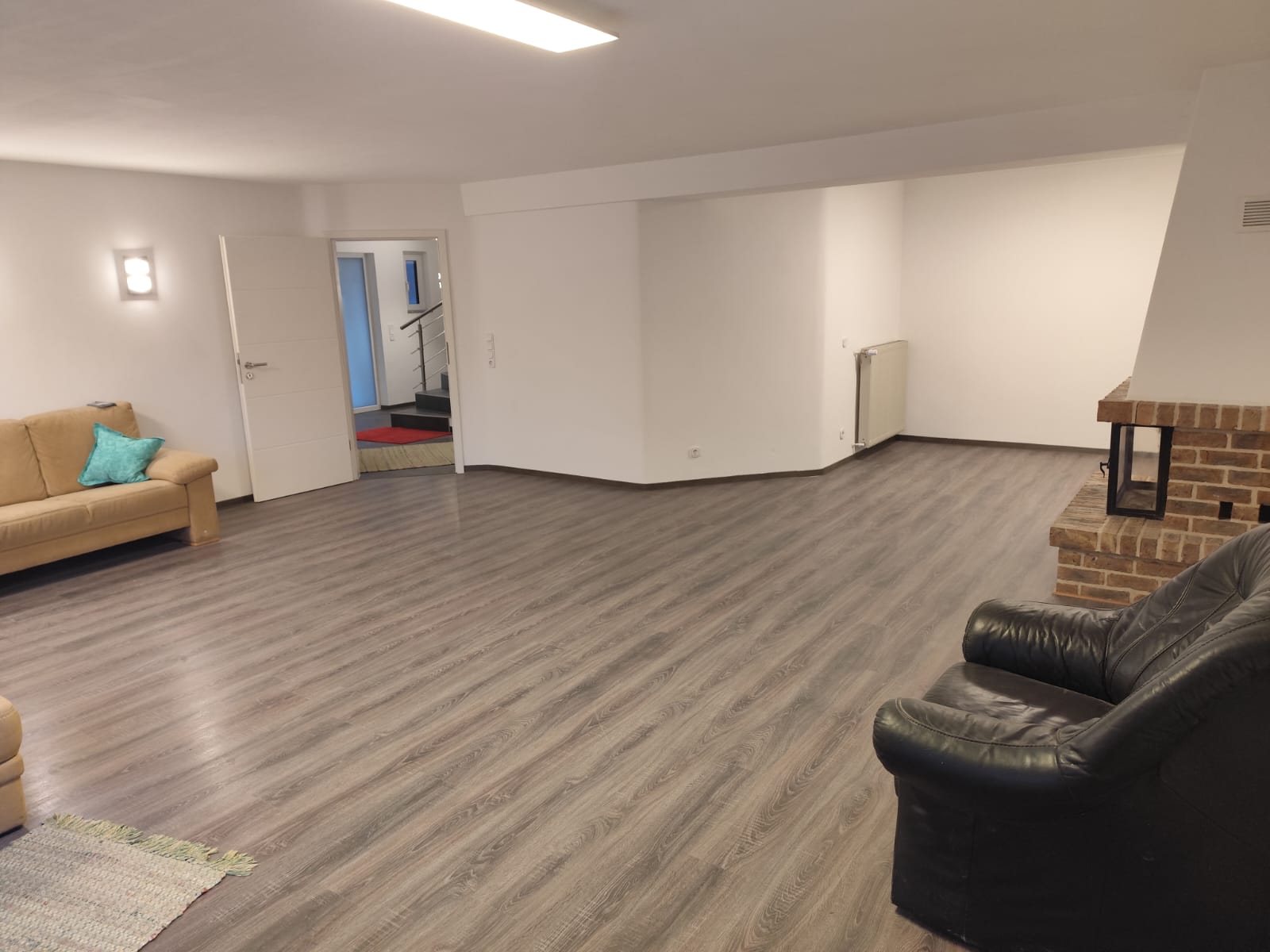 Monteurwohnung - Vettweiß - Möbliertes Haus 260m² für 6-10 Personen   
