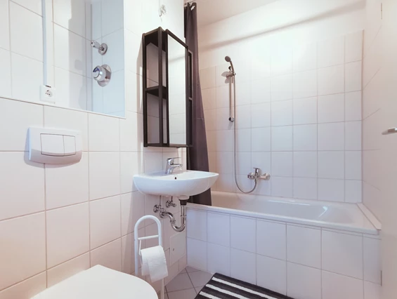 Monteurzimmer: Badezimmer - flex living -  Monteurwohnungen in Braunschweig