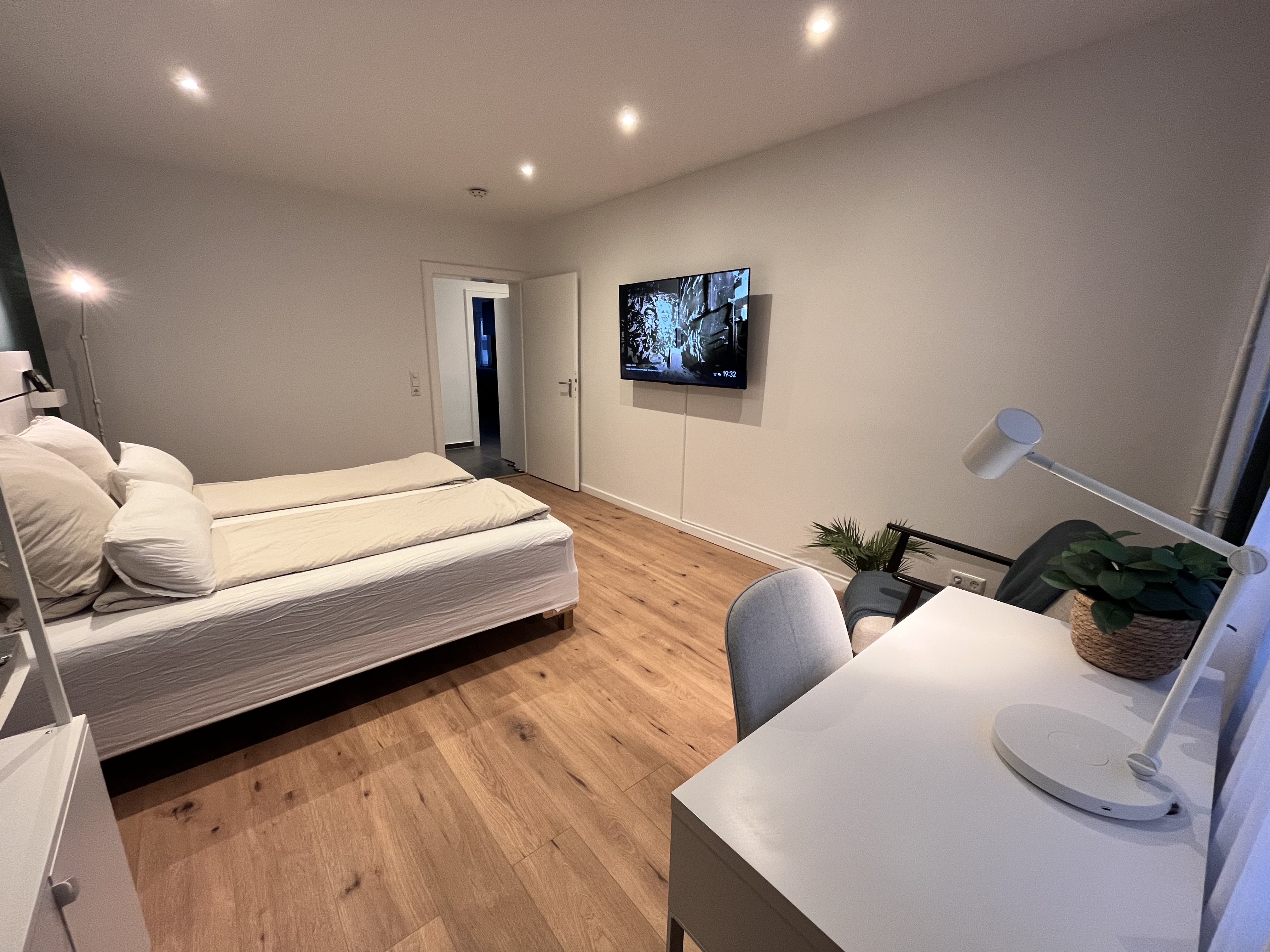 Monteurzimmer: 3-Zimmerwohnung Goldstadt Apartments