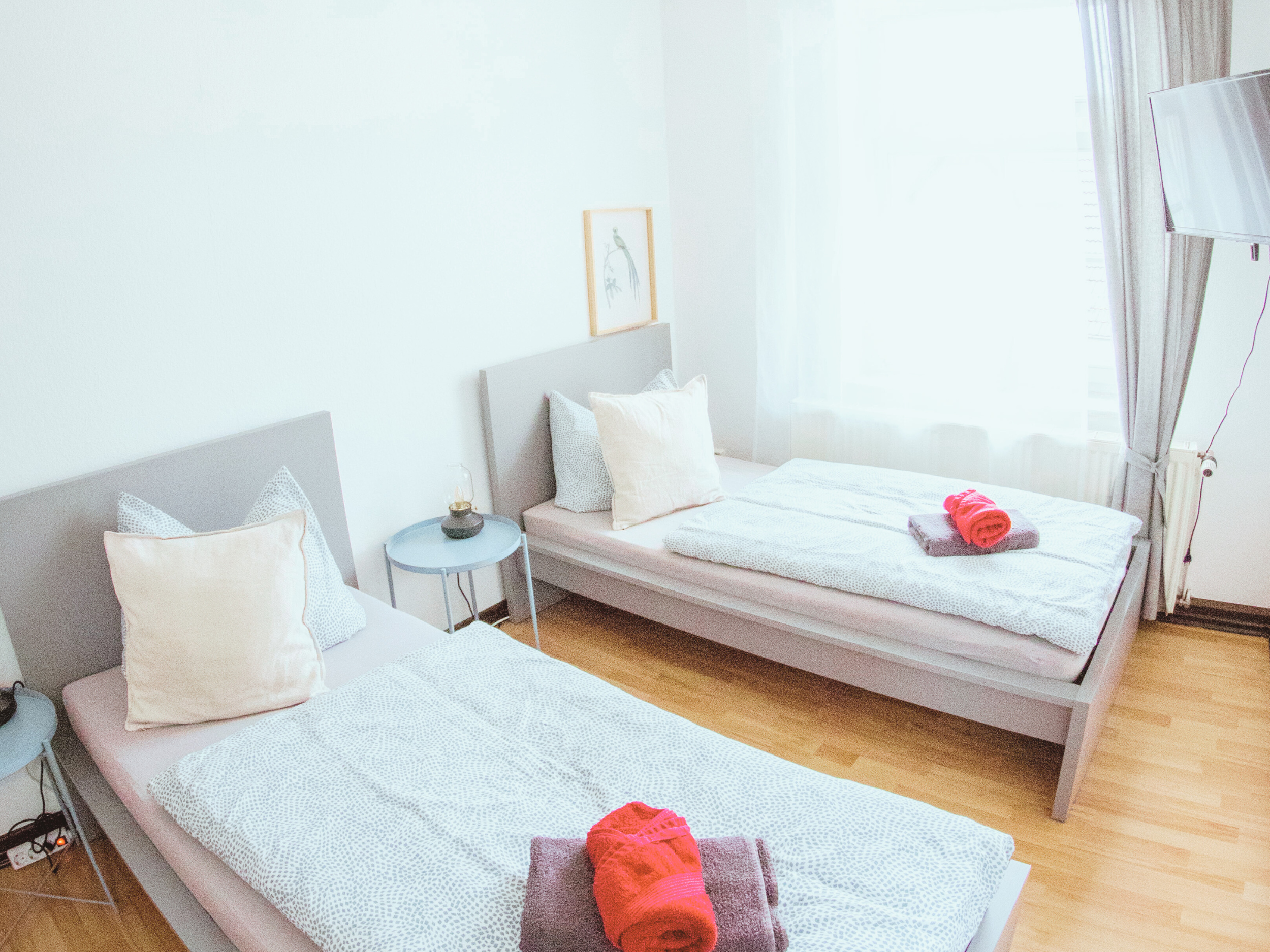 Monteurwohnung - TV - Oberlausitz - Schlafzimmer - flex living -  Monteurwohnungen in Spremberg