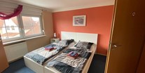 Monteurwohnung - Zimmertyp: Doppelzimmer - Kronau (Karlsruhe) - Doppelzimmer mit Einzelbett, Fernseher, Wifi bzw. Wlan, Kühlschrank Dusche und WC - Pension Vanessa Kronau