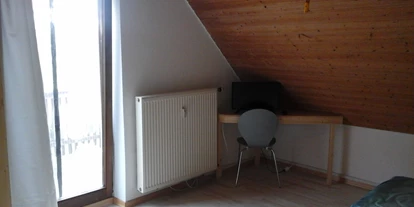 Monteurwohnung - Krautheim (Hohenlohekreis) - In den Zimmern ist zum Teil Platz für ein drittes Bett - Haus Johann