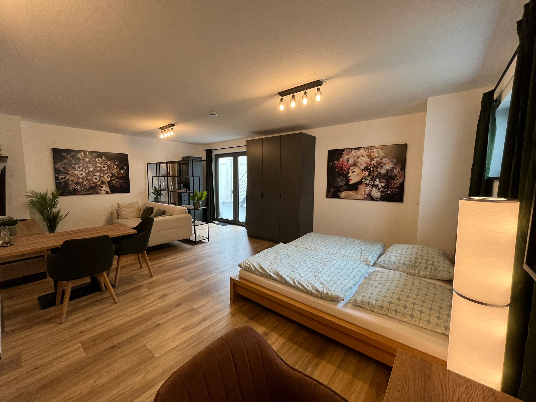 Monteurwohnung - Bettwäsche: Bettwäsche inklusive - Allgäu / Bayerisch Schwaben - Souterrainwohnung im Grünen