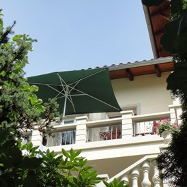 Monteurzimmer: Balkon - Ferienwohnung zum Entspannen