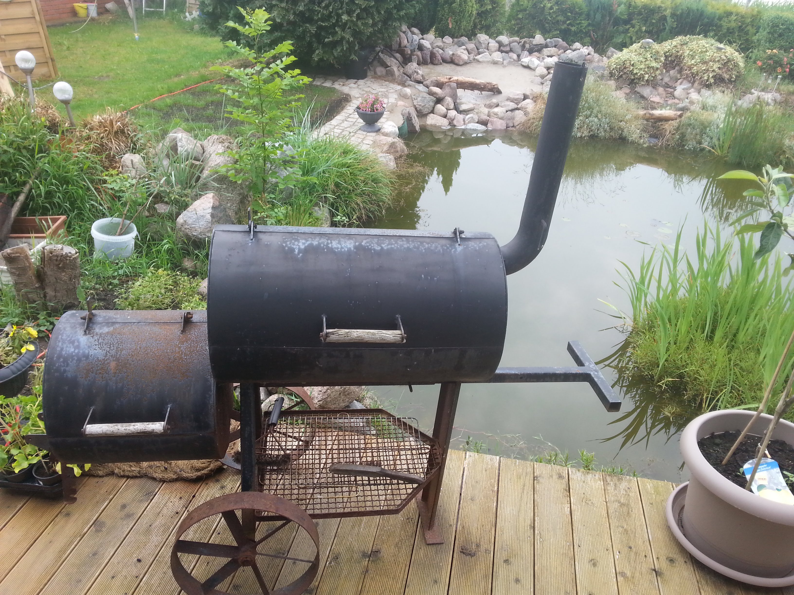 Monteurzimmer: Terrasse mit Grill - Boddenblick-01