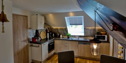 Monteurwohnung - Kaffeemaschine - Schleswig-Holstein - Küchenzeile OG - Hus Möwenschiet 2-8 Pers.